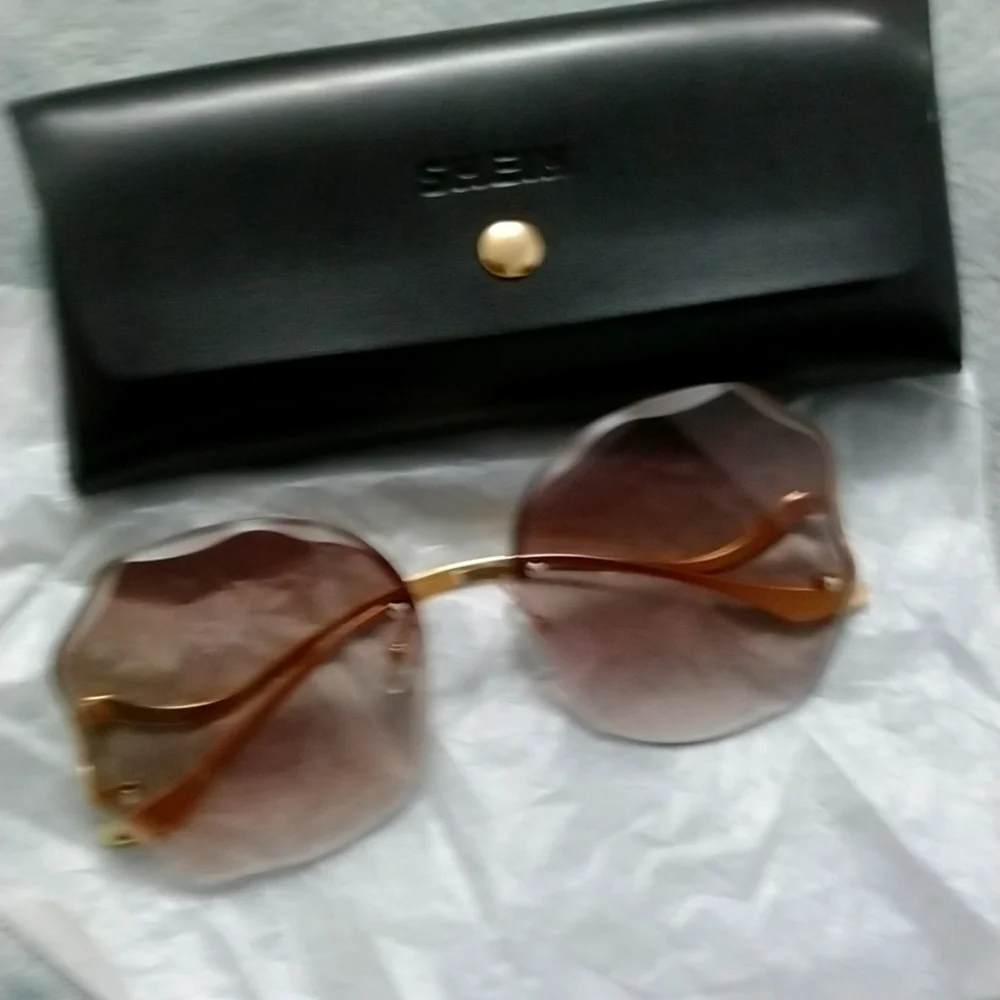 Goggles - Picture 1 of 1